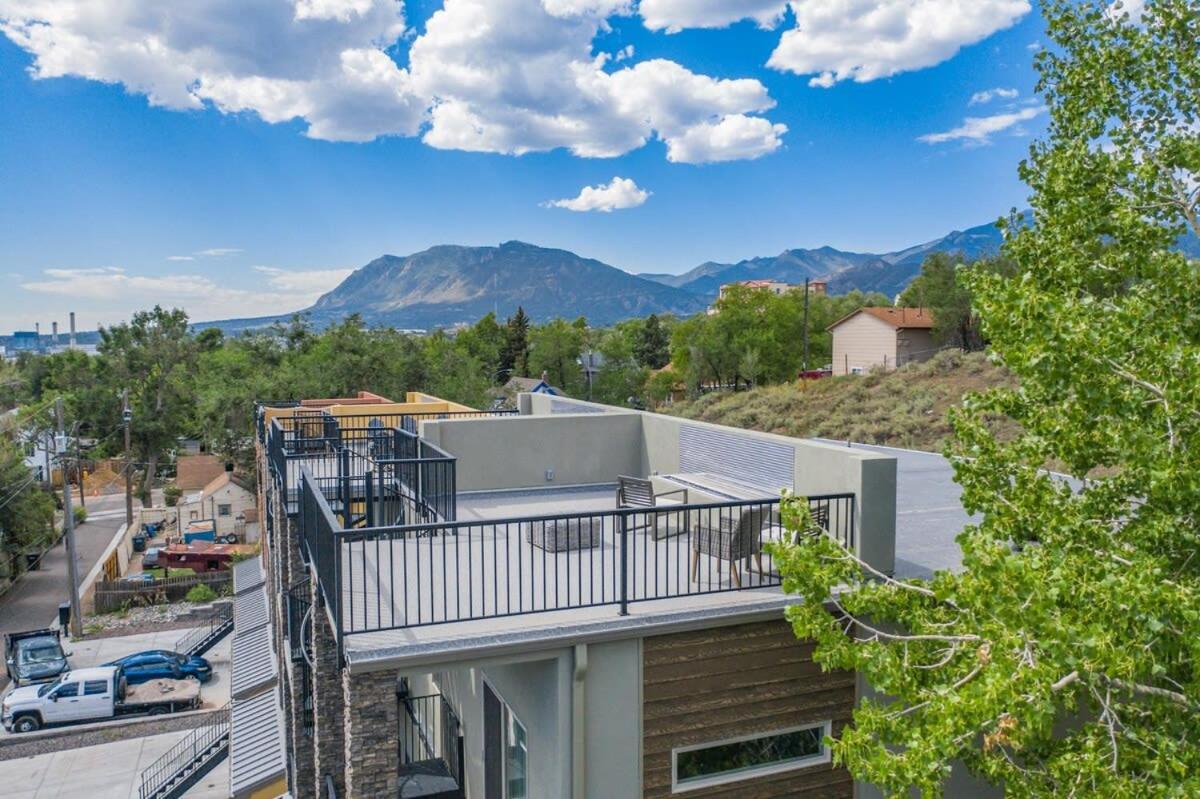 4Bd Home W Rooftop Patio Fire Pit & Mountain Views Colorado Springs Exterior photo